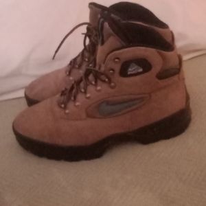 Acg boots